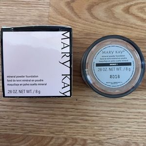 Mary KAY MINERAL POWDER FOUNDATIONS Bronze 1 NEW in box.